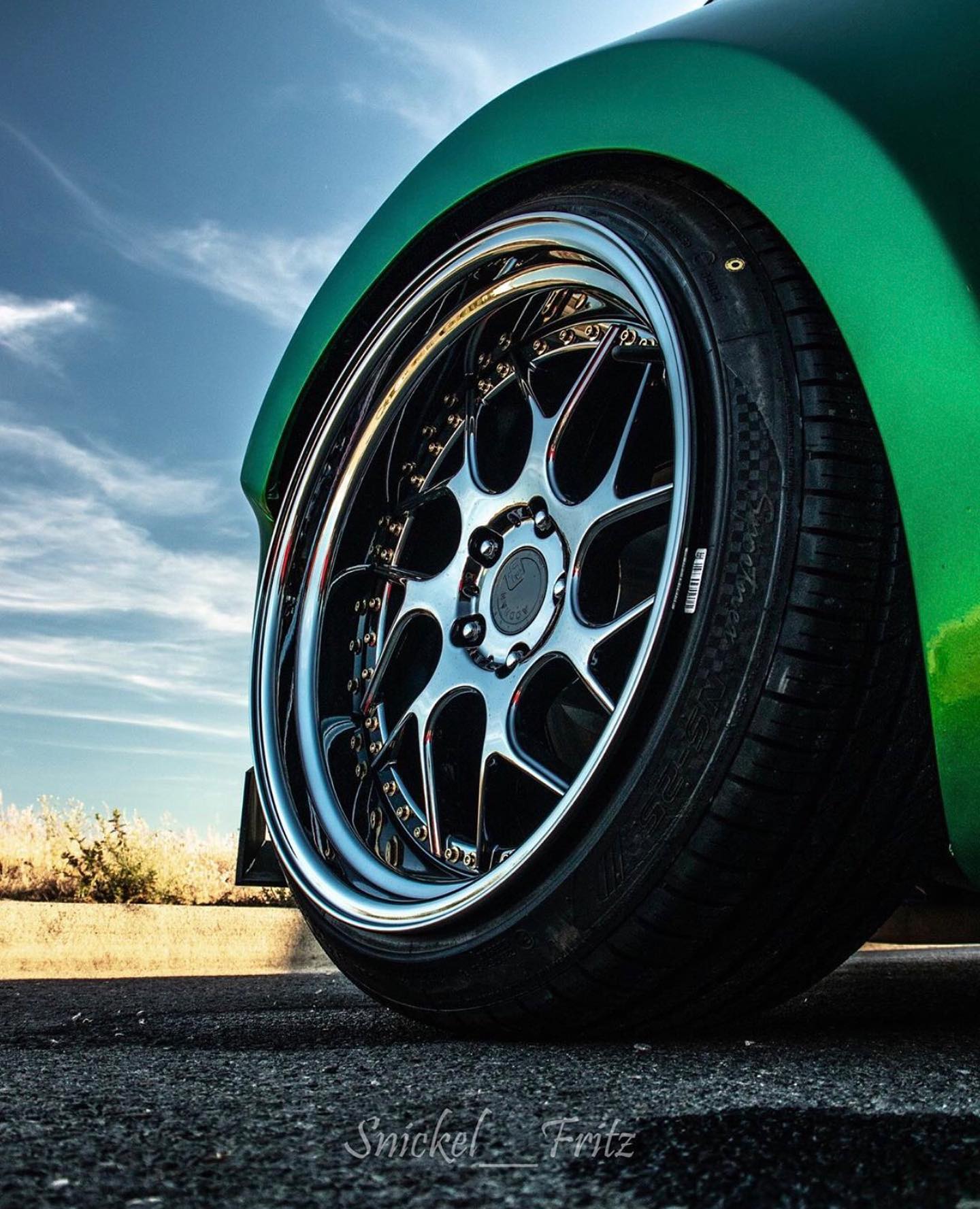 19" Aodhan DS01 Black Vacuum w/ Gold Rivets 5x114.3 ( Staggered Setup ) ( Set of 4 )