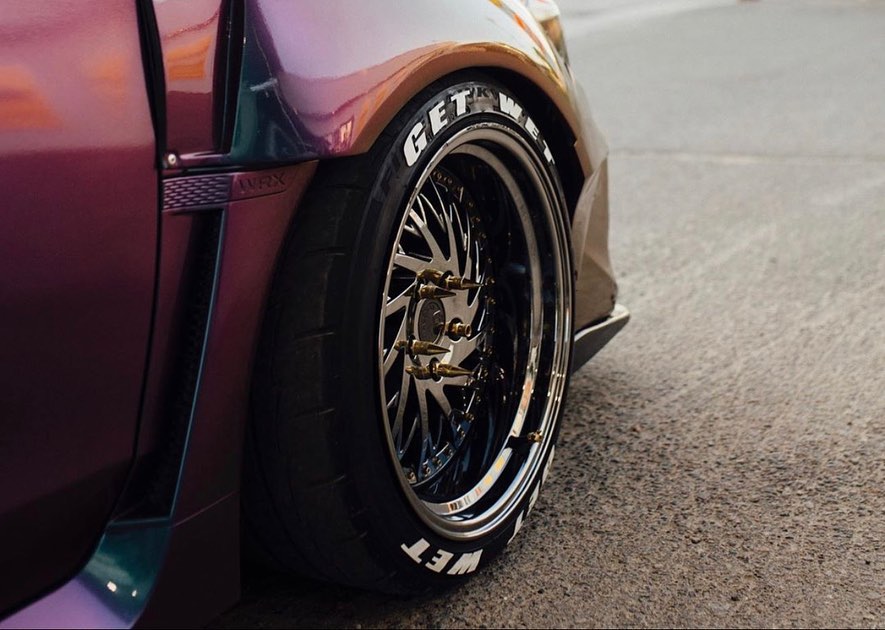 18" Aodhan DS03 Black Vacuum w/ Gold Rivets 5x100 ( Square Setup ) ( Set of 4 )