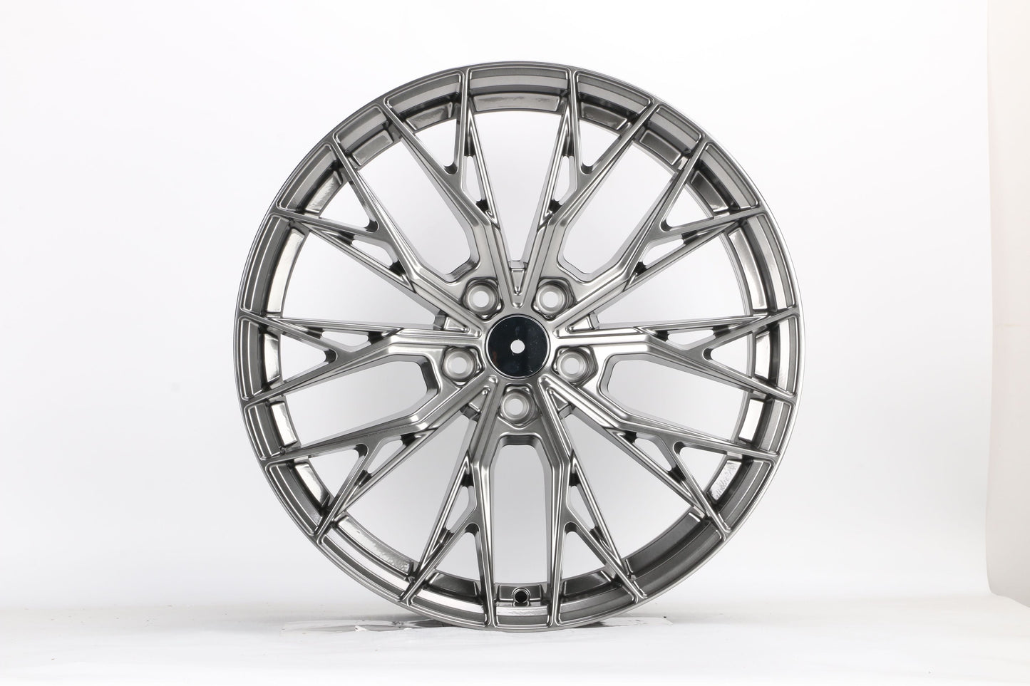 E1550 Hyper Black 18x8 ET35 5.114 – (Square Set of 4)