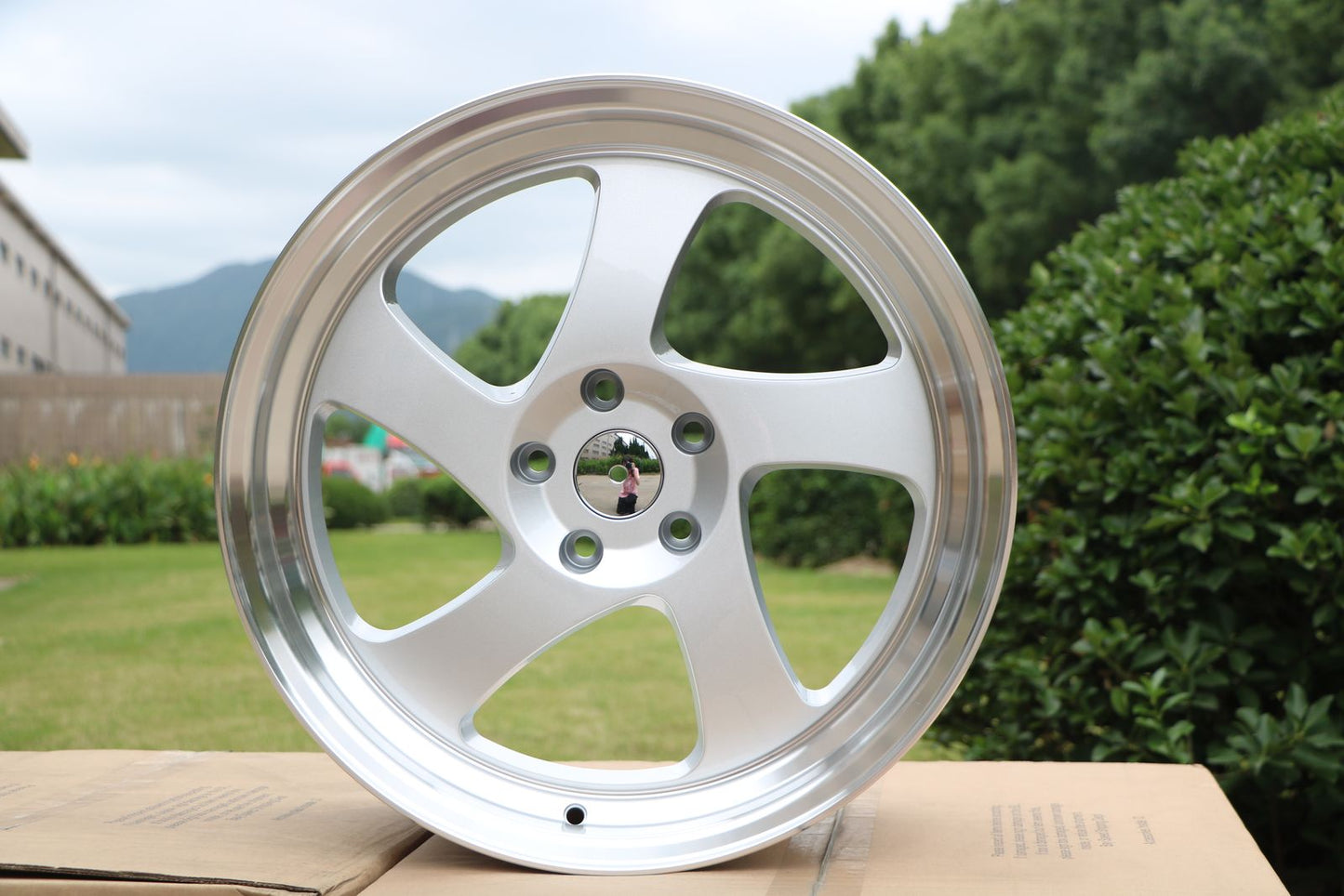 E014 Silver Machined Lip 15x8.0 ET20 4.100 - Square Set (4 Wheels)