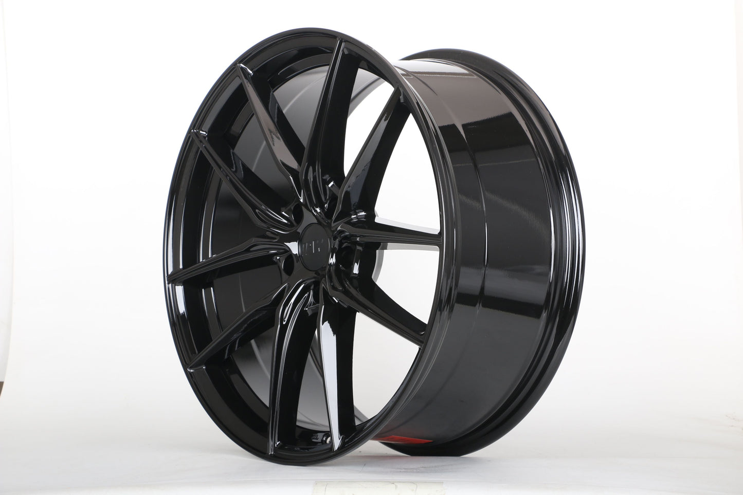 E1502 Gloss Black 20x8.5 ET35 5x112 – (Square Set of 4)