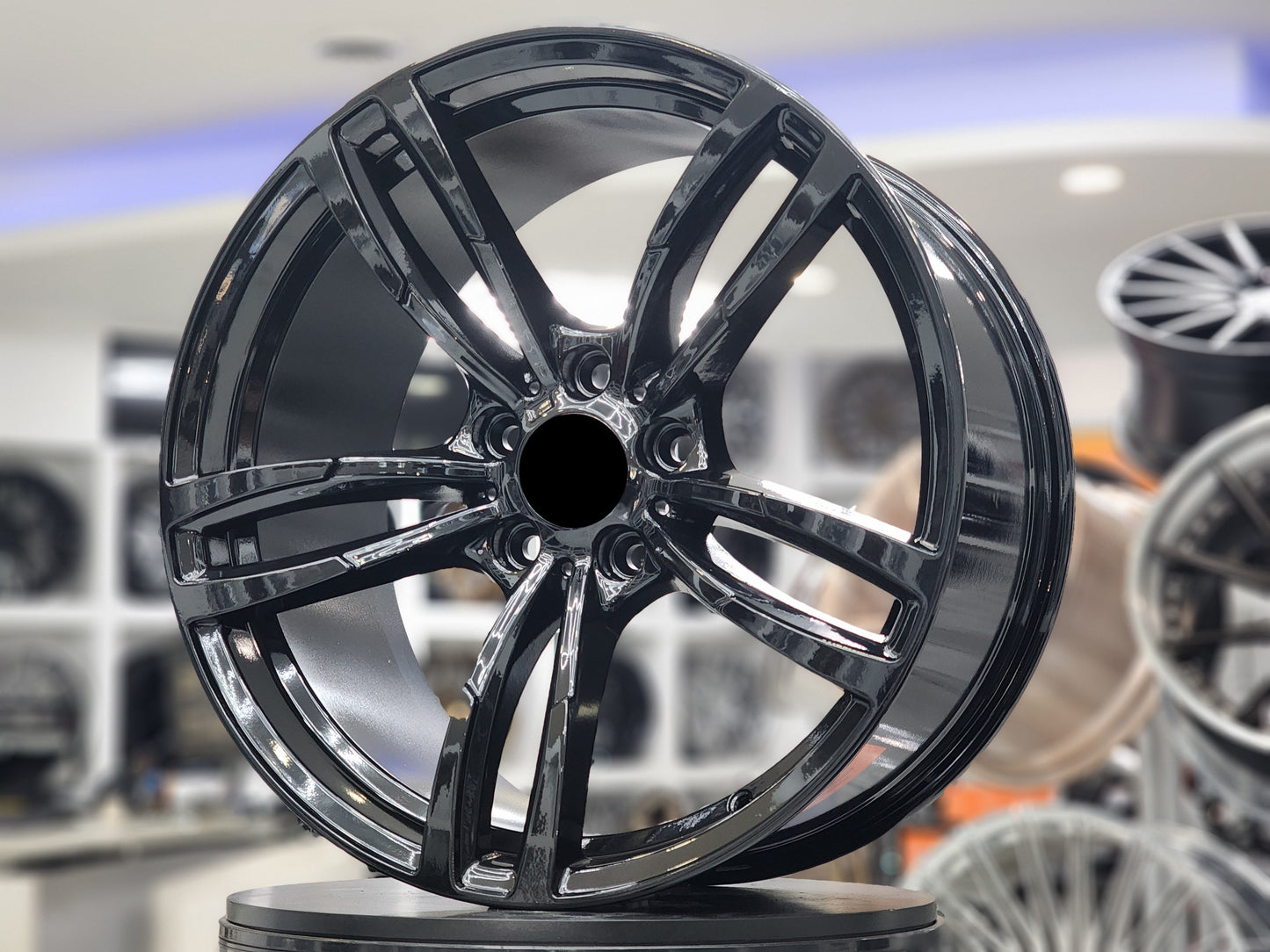 E1121 Gloss Black 19x8.5 ET35 5x120 – (Square Set of 4)