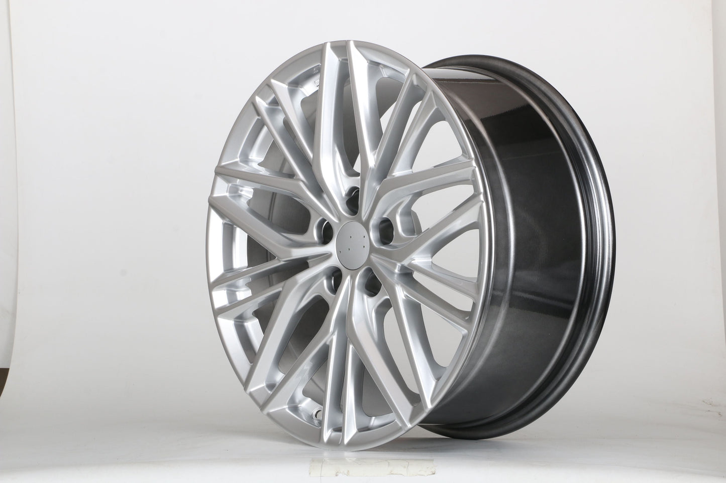 E212 Hyper Silver 19x8.5 ET35 5.114 - Square Set (4 Wheels)