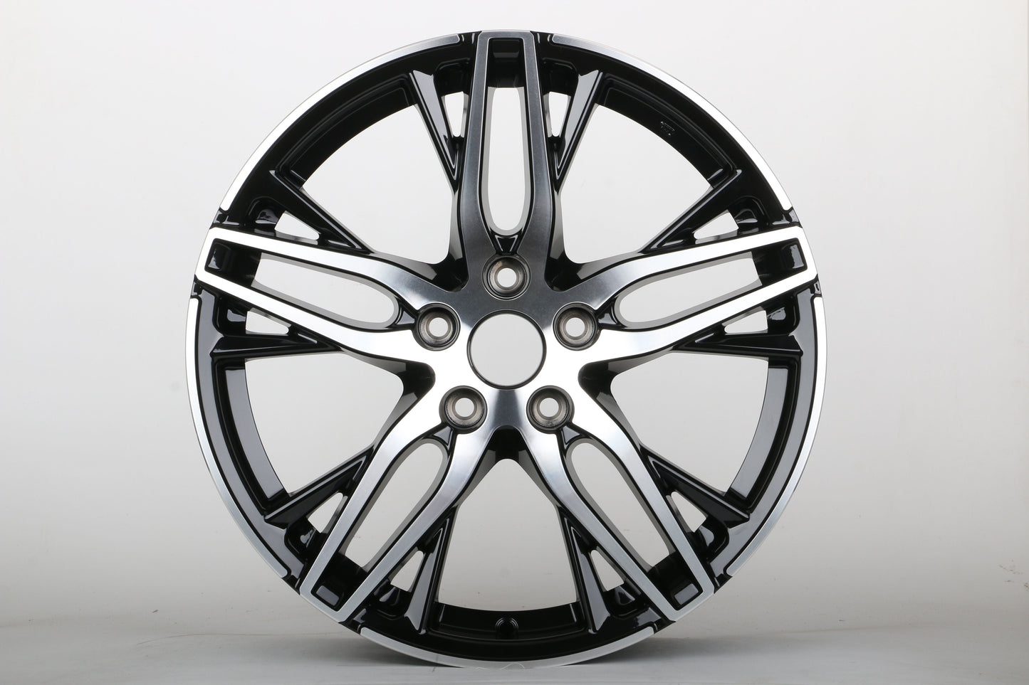 E340 Black Machined Face 18x8 ET40 5.114 – (Square Set of 4)