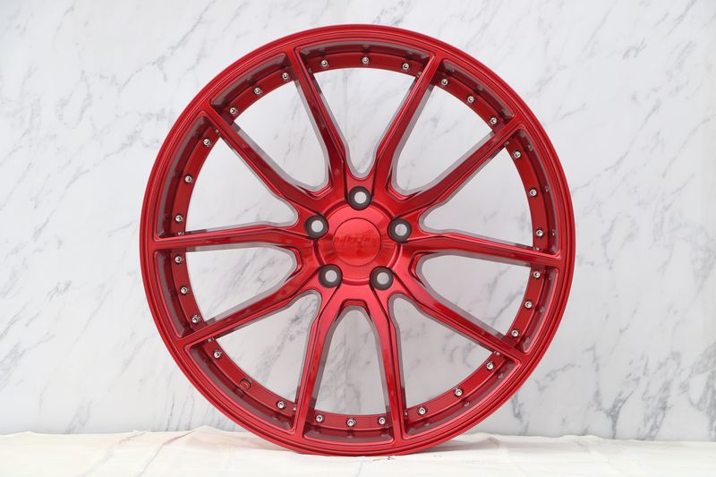 E512 Red Machined Lip With Silver Rivet 20x9.5 ET35 5.114 - Square Set (4 Wheels)