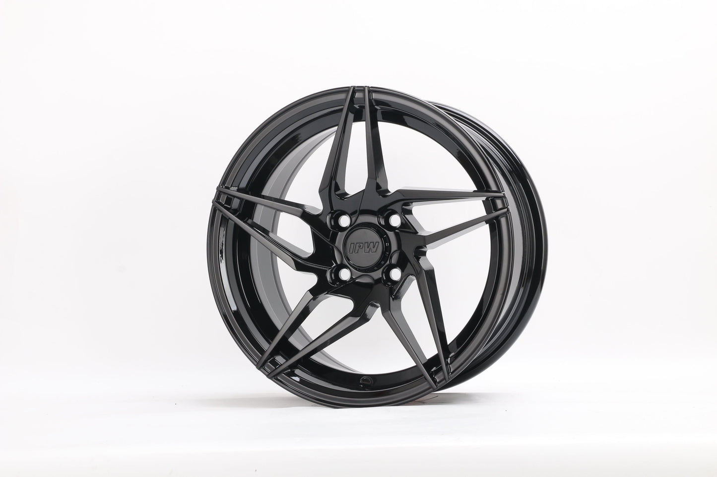 E563 Gloss Black 15x7.0 ET35 4.100 - Square Set (4 Wheels)