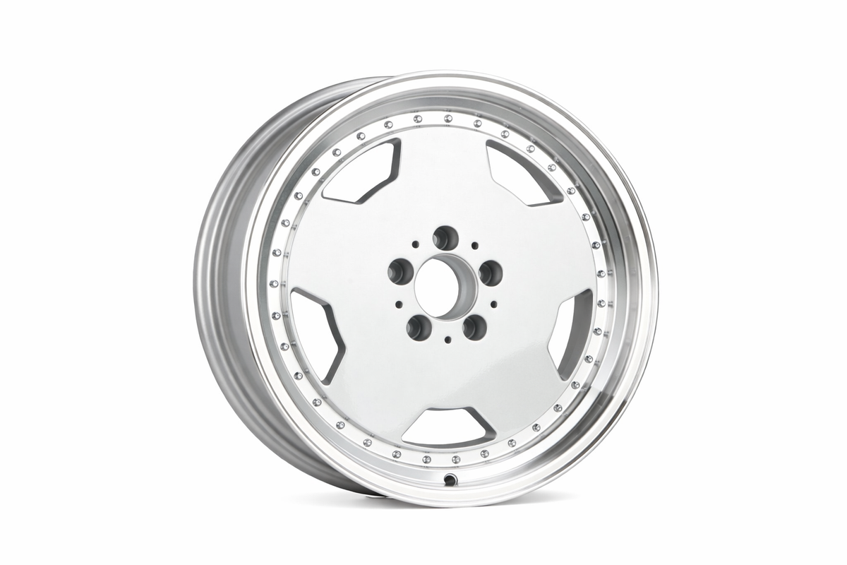 E802 Silver Machined Lip 17x8 / 17x9.5 5x112 Staggered Wheels ET25/ET25 CB66.56 ET25 / ET25 β Set of 4