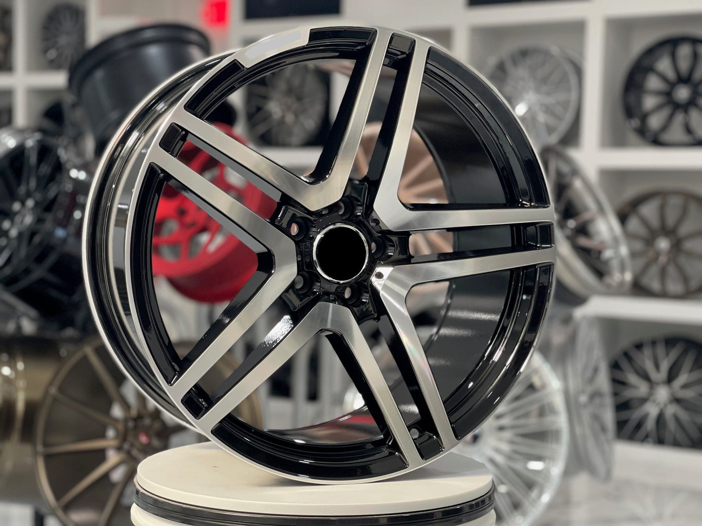 E815 Black Machined Face 20x9.5 ET35 5.112 - Square Set (4 Wheels)