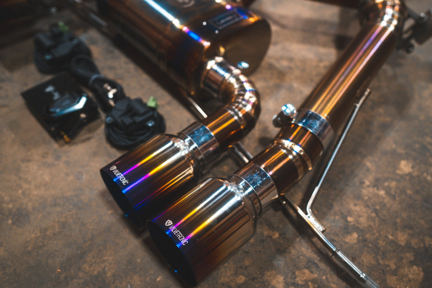 Valvetronic Design Valvetronic Designs 4.0 Inch Outlet Exhaust Tips (Exclusive)