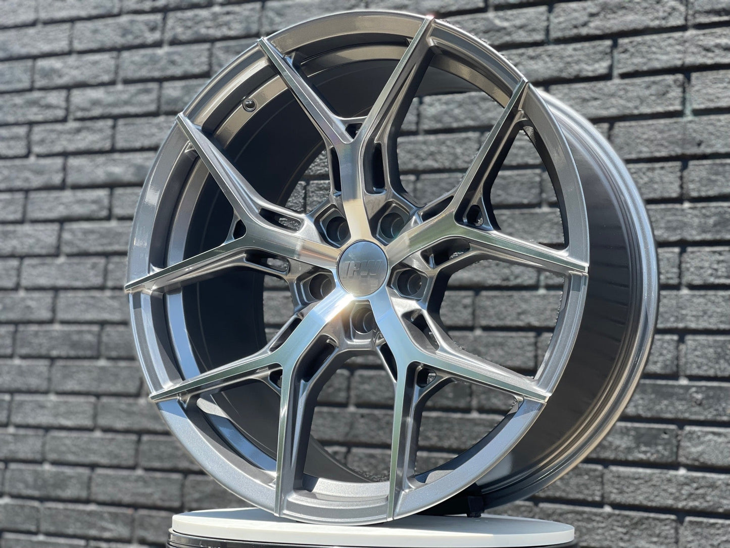 E1500 Gunmetal Machined Face 20x10 ET35 5.114 – (Square Set of 4)