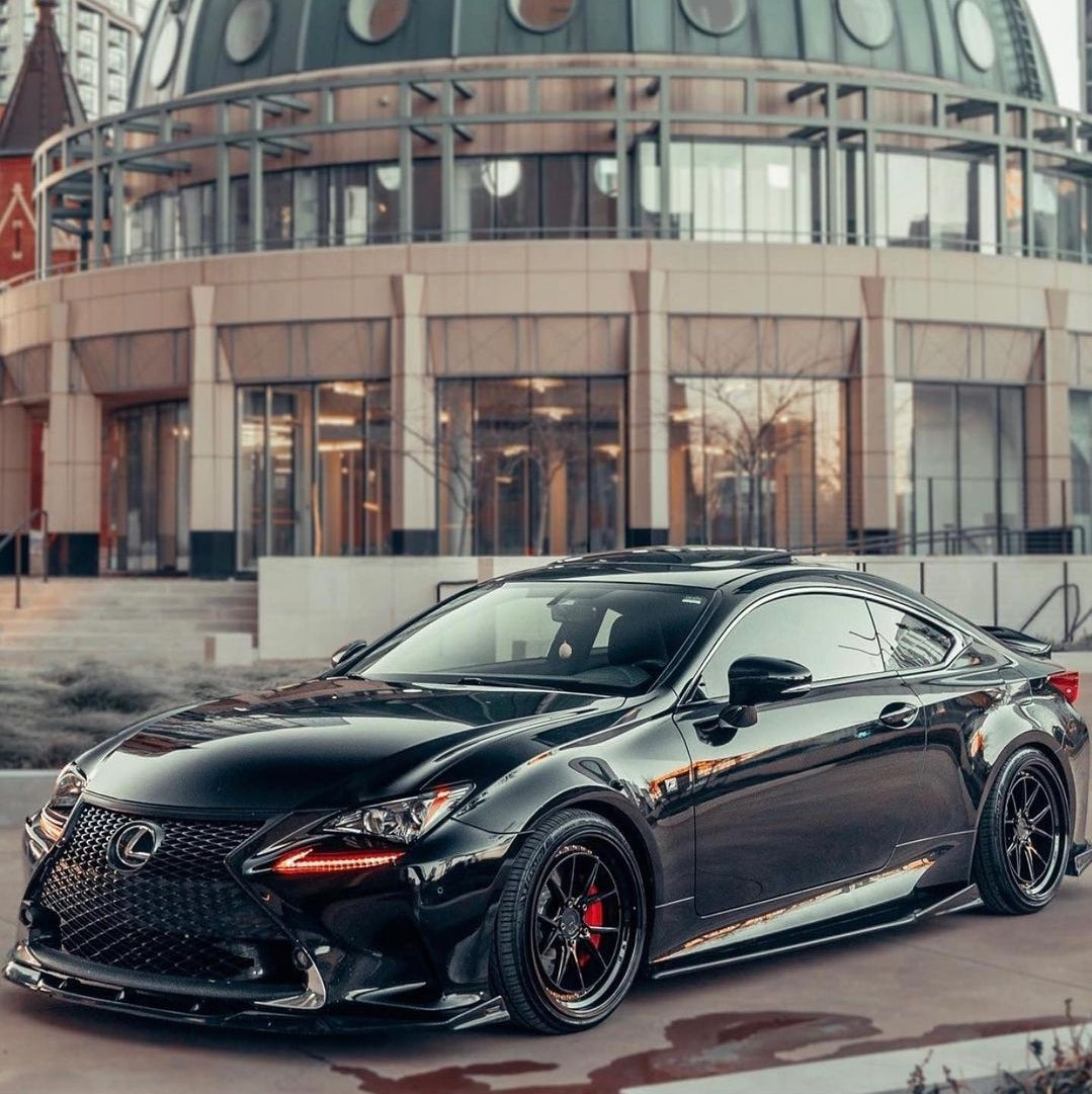 18" Aodhan DS08 Gloss Black w/ Gold Rivets 5x114.3 ( Staggered Setup ) ( Set of 4 )