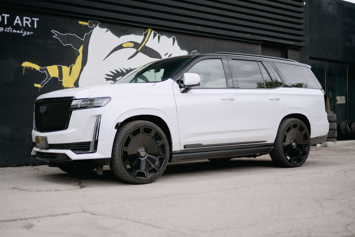 Cadillac-Escalade-26β³-Sicily-Gloss Black β Koko Kuture SICILY wheels on vehicle