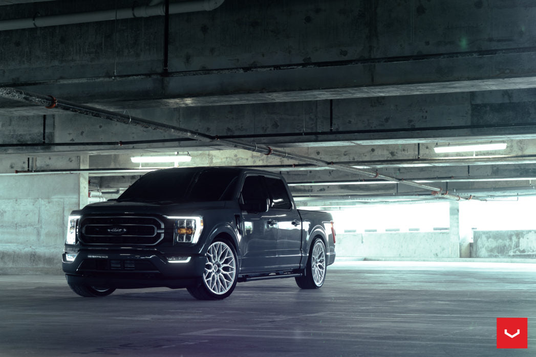 22" Vossen HF6-3 Silver Polished 6x135 ( Set of 4 )