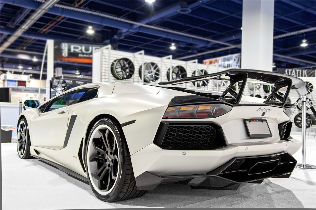 2011-2016 Lamborghini Aventador LP700 LP740 Coupe/Roadster DC Style Carbon Fiber Rear Diffuser - Carbonado
