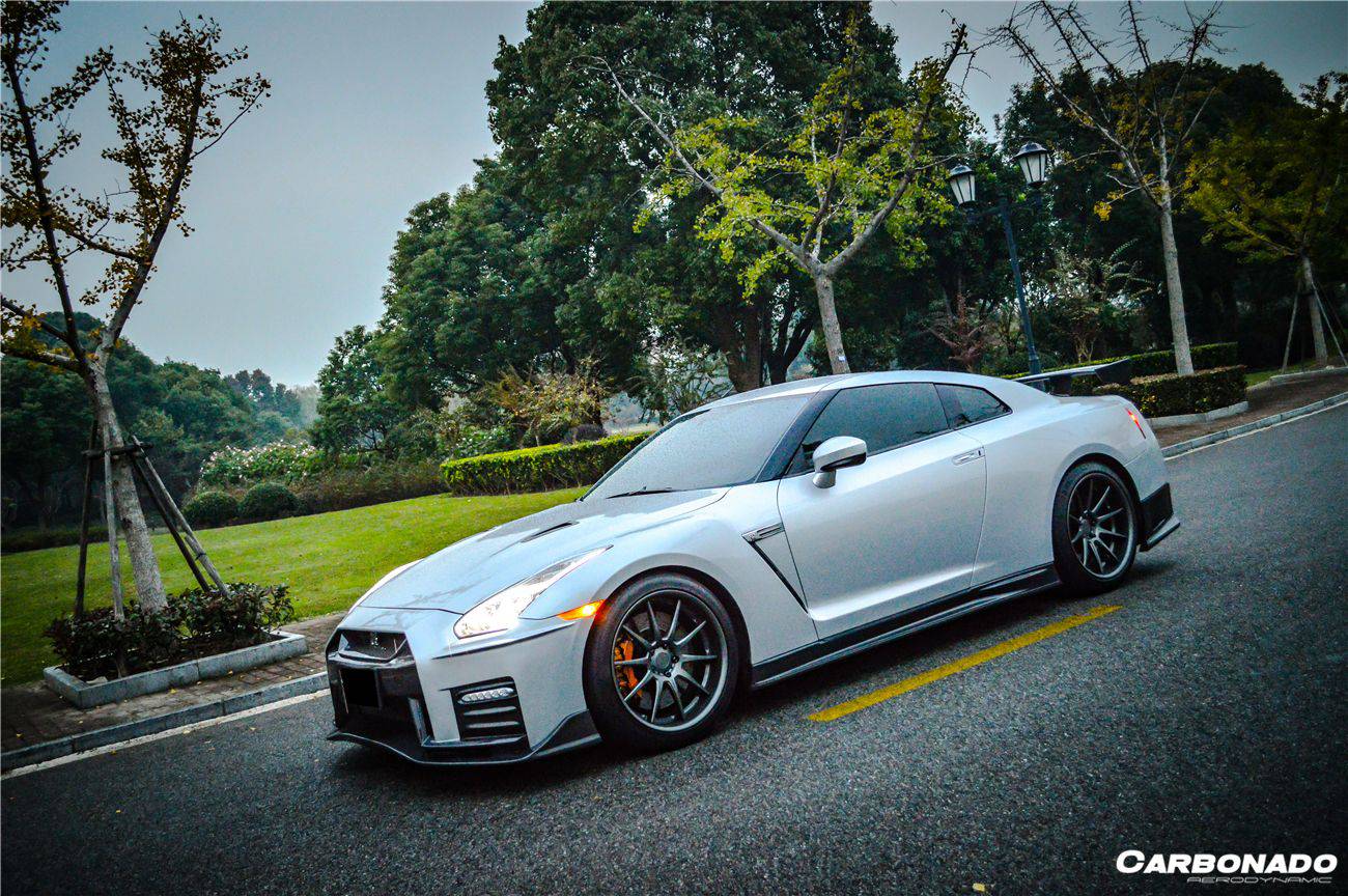 2008-2016 Nissan GTR R35 CBA/DBA NISMO Ver17 Style Front Bumper - Carbonado Aero