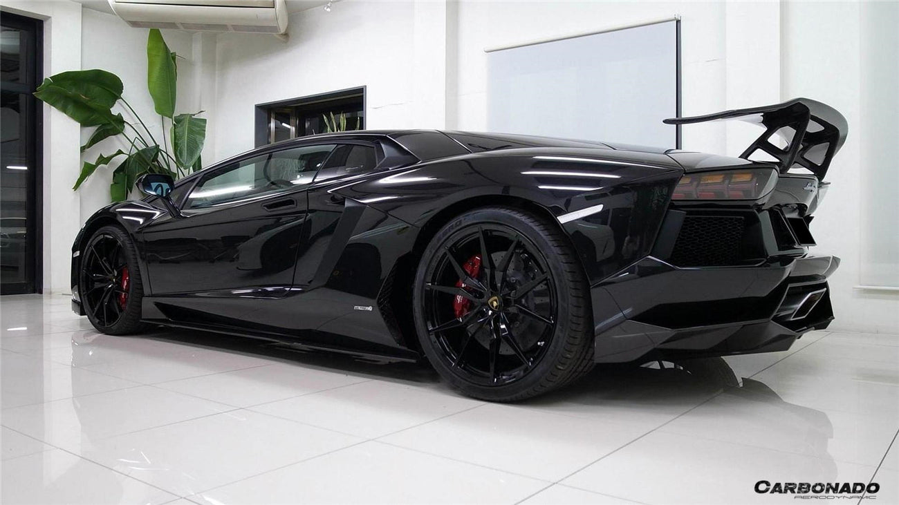 2011-2016 Lamborghini Aventador LP700 LP740 Coupe/Roadster DC Style Carbon Fiber Rear Diffuser - Carbonado