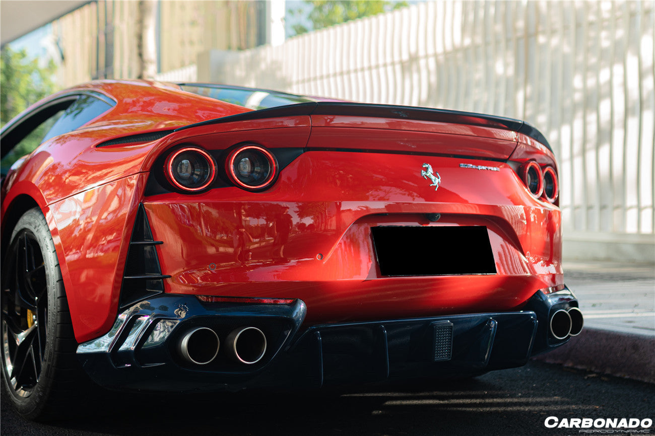 2018-UP Ferrari 812 Superfast /GTS MSY Style Rear Bumper Vents - Carbonado