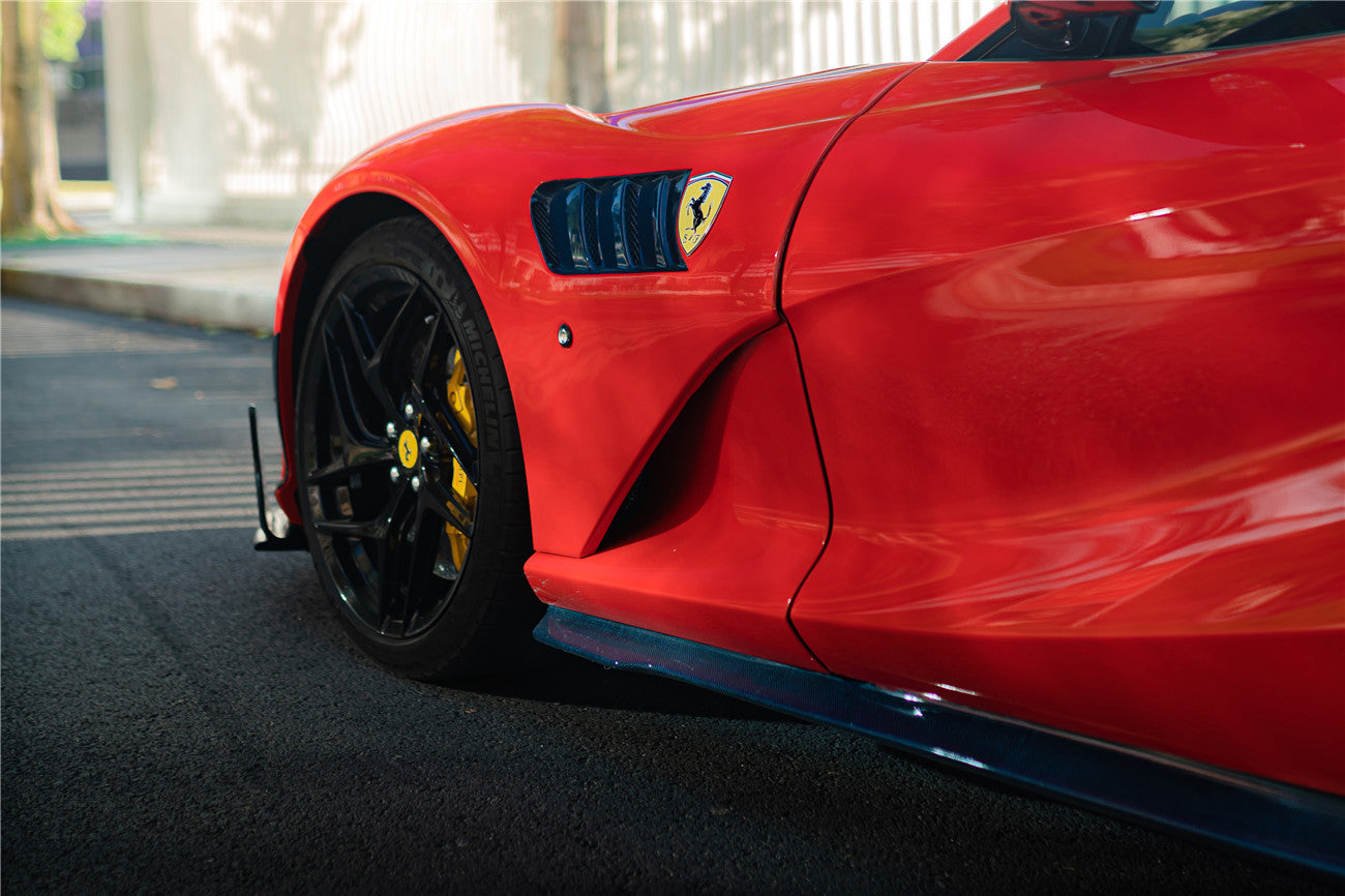 2018-UP Ferrari 812 Superfast /GTS MSY Style Fender - Carbonado