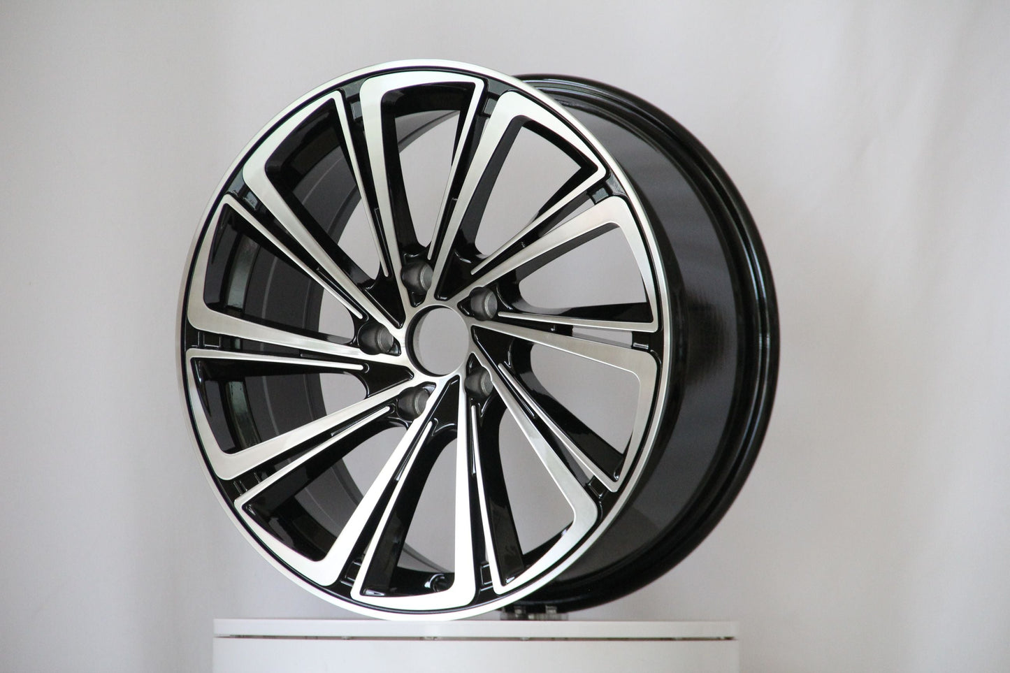 E110 Black Machined Face 17x7.5 ET35 5x114.3 – (Square Set of 4)