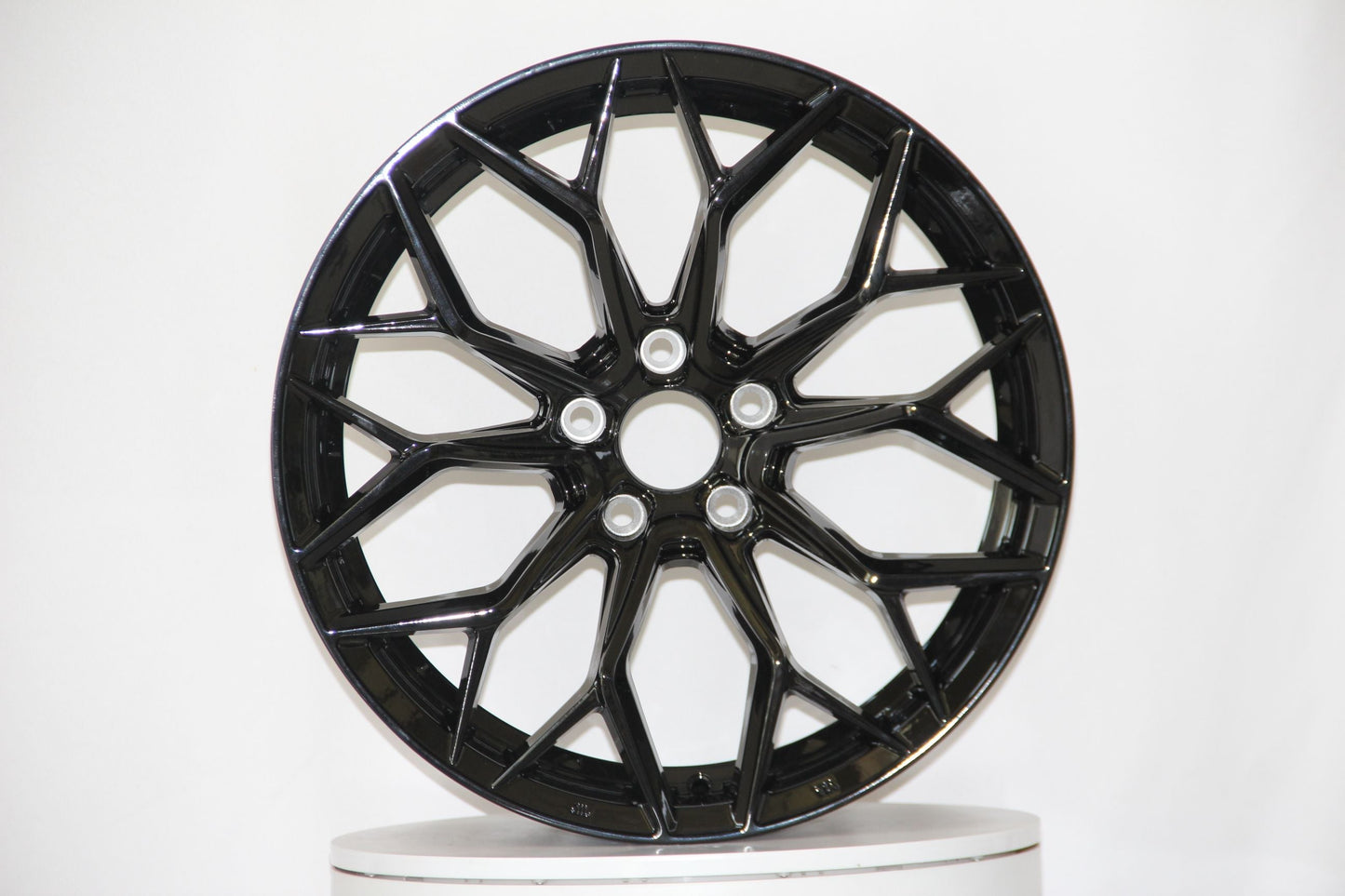 E114 Gloss Black 18x8.5 ET35 5x112 – (Square Set of 4)