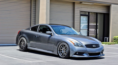 Aodhan DS02 Black Vacuum - 19x9.5 +22 / 19x11 +15 5x114.3 (Staggered Set of 4)