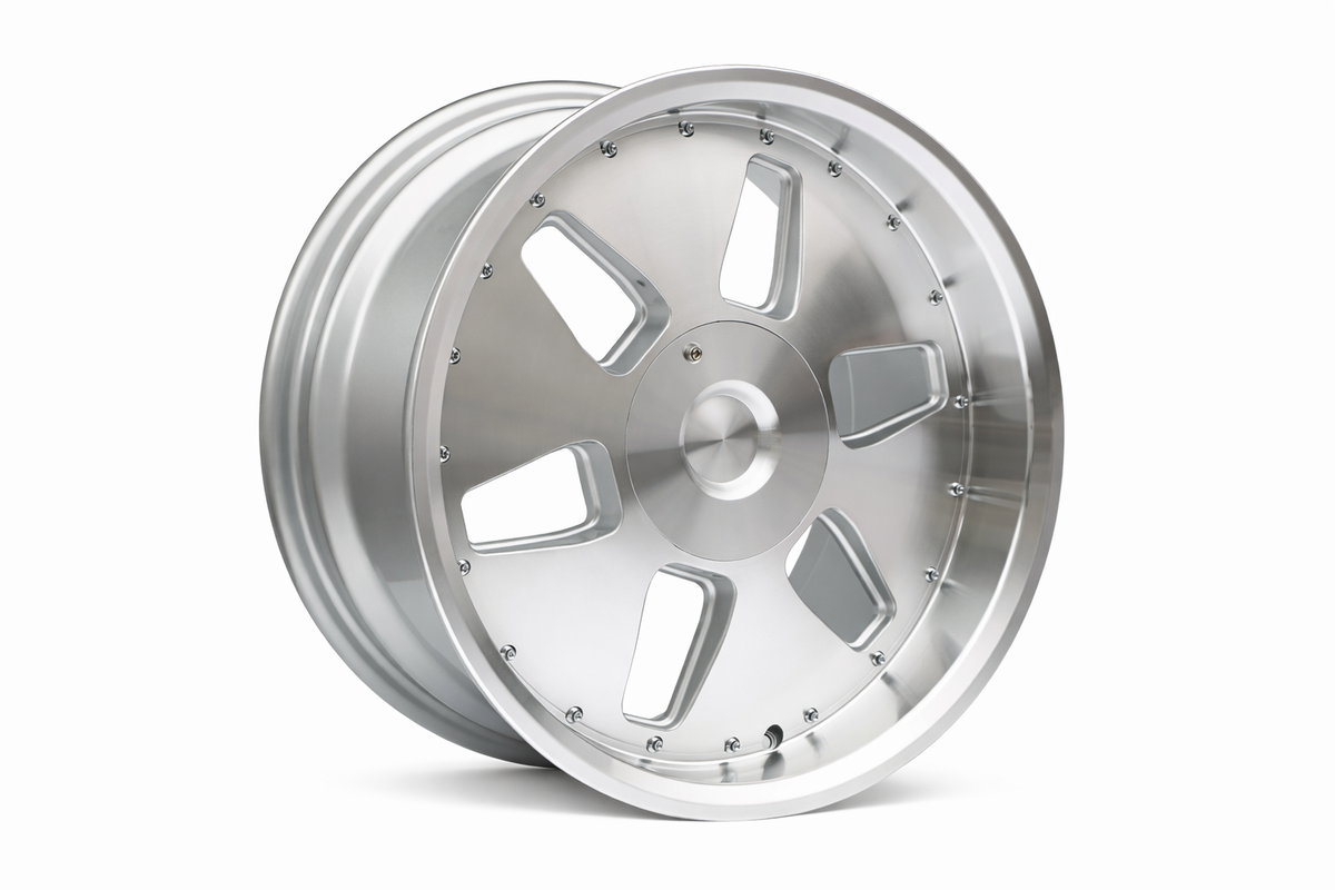 E1401 Silver Machined Lip 17x7.5 ET30 5x100.113 – (Square Set of 4)