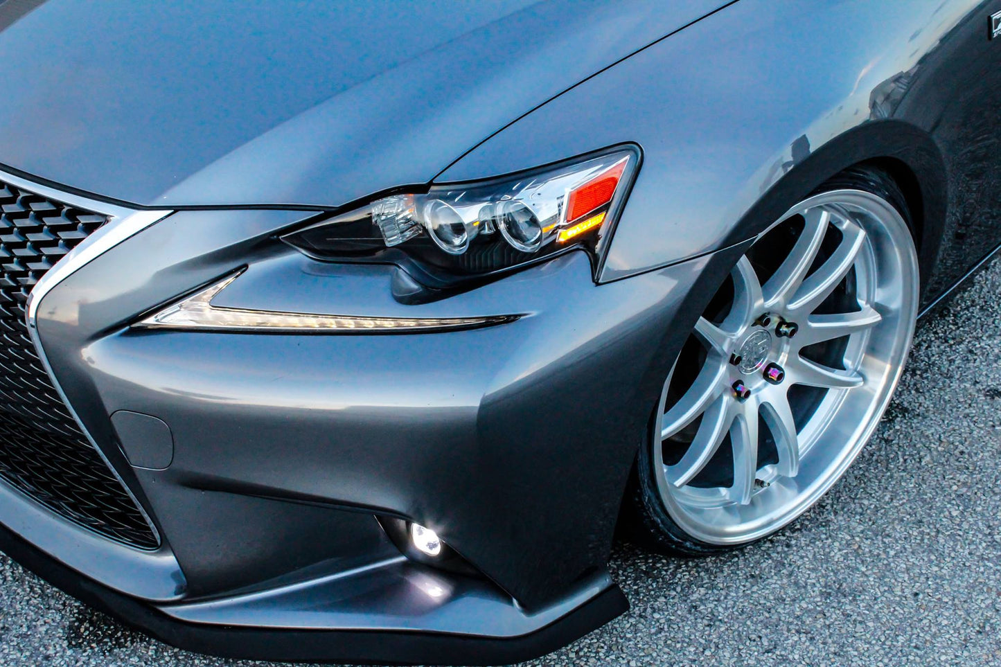 Aodhan DS02 Silver w/Machined Face - 18x8.5 +35 / 18x10.5 +22 5x114.3 (Staggered Set of 4)