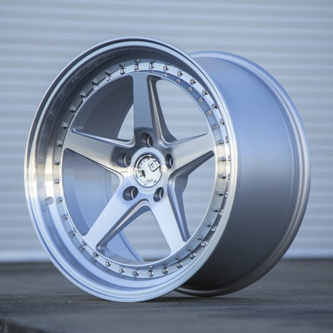 Aodhan DS05 Silver w/Machined Face - 18x8.5 +35 / 18x9.5 +22 5x114.3 (Staggered Set of 4)