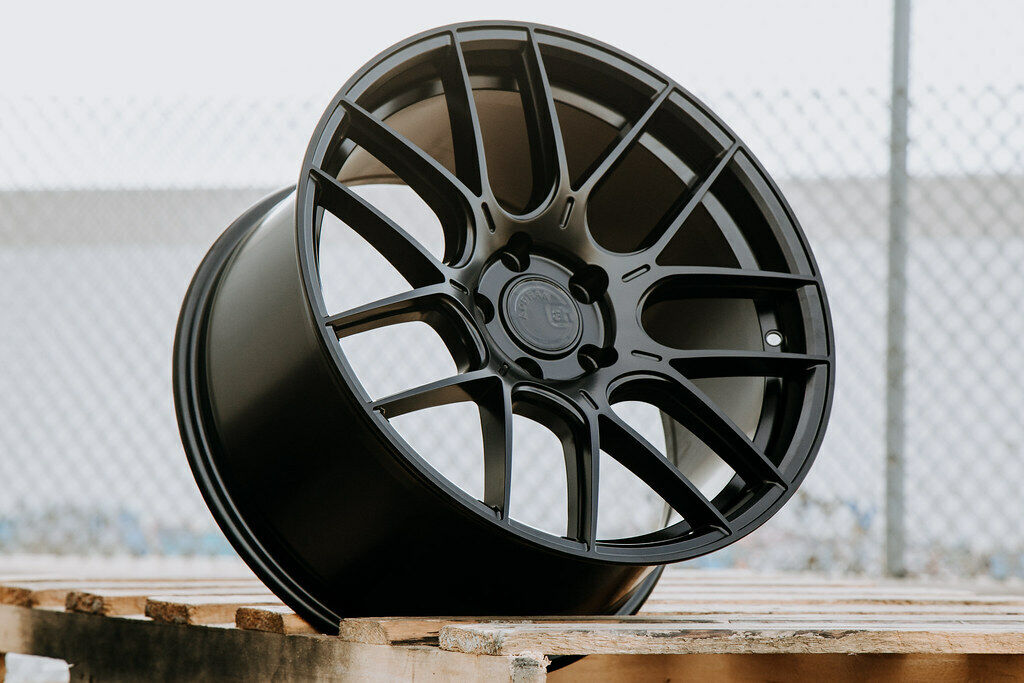 Aodhan AH-X Matte Black - 18x8.5 +35 5x114.3 (Square Set of 4)