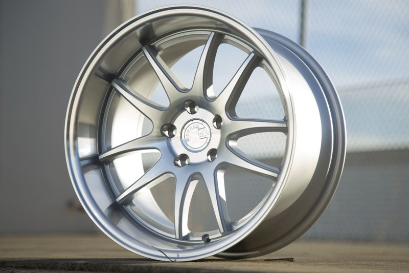 18" Aodhan DS02 Silver w/ Machined Face 5x100 ( Square Setup ) ( Set of 4 )