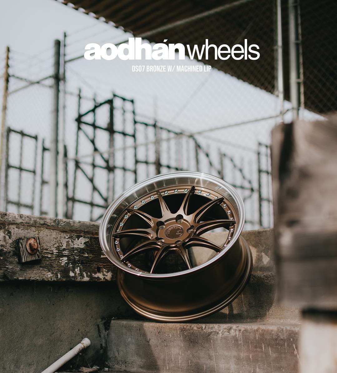 Aodhan DS07 Bronze w/Machined Lip - 18x10.5 +15 5x114.3 (Square Set of 4)