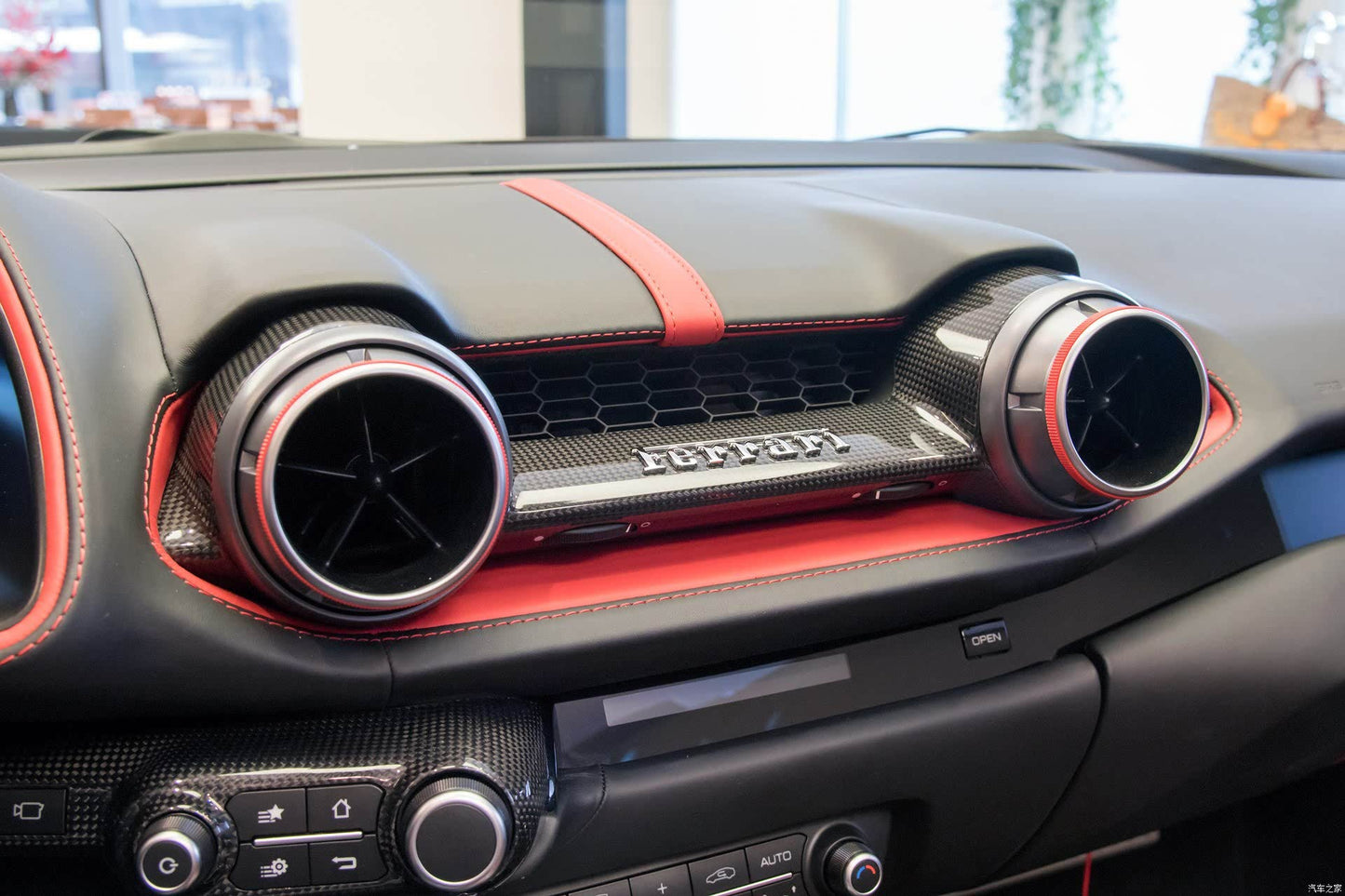 2017-2024 Ferrari 812 Superfast & GTS OE Style Dry Carbon Fiber AC Panel Trim - Carbonado