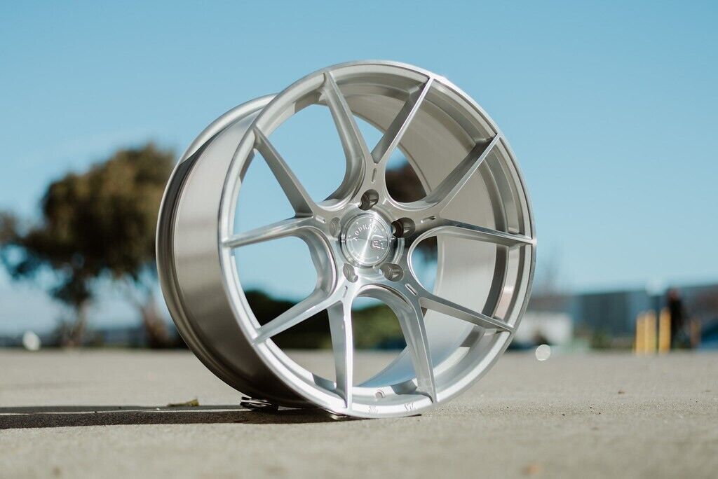 Aodhan AH-11 Gloss Silver Machined Face - 18x8.5 +35 5x112 (Square Set of 4)