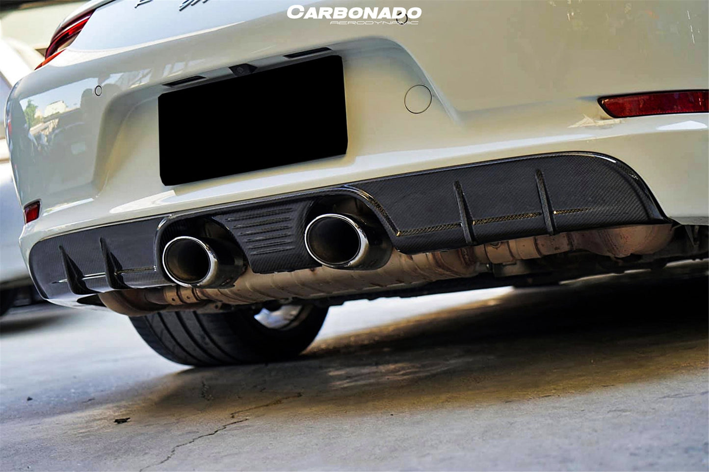 2016-2019 Porsche 911 991.2 Carrera/Targa/S/4S/GTS Style Middle Exhaust Rear Lip - Carbonado