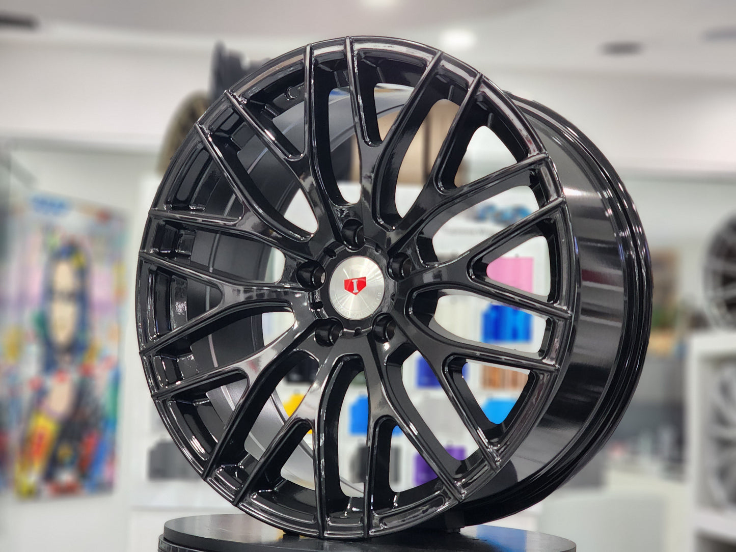 E008 Gloss Black 19x9.5 ET35 5.114 - Square Set (4 Wheels)