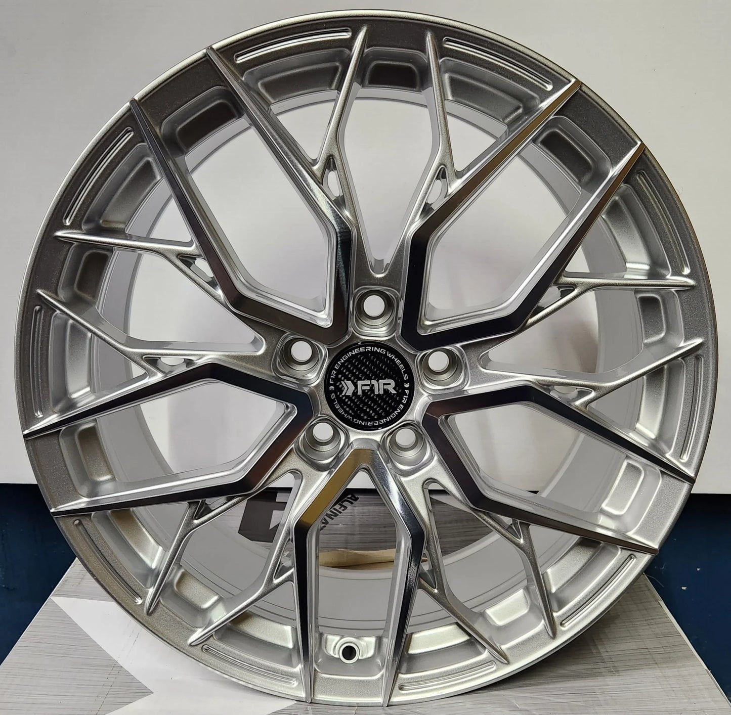 F1R FS3 18x8.5 ET38 Machine Silver 5x114 – ( Square Set of 4 )