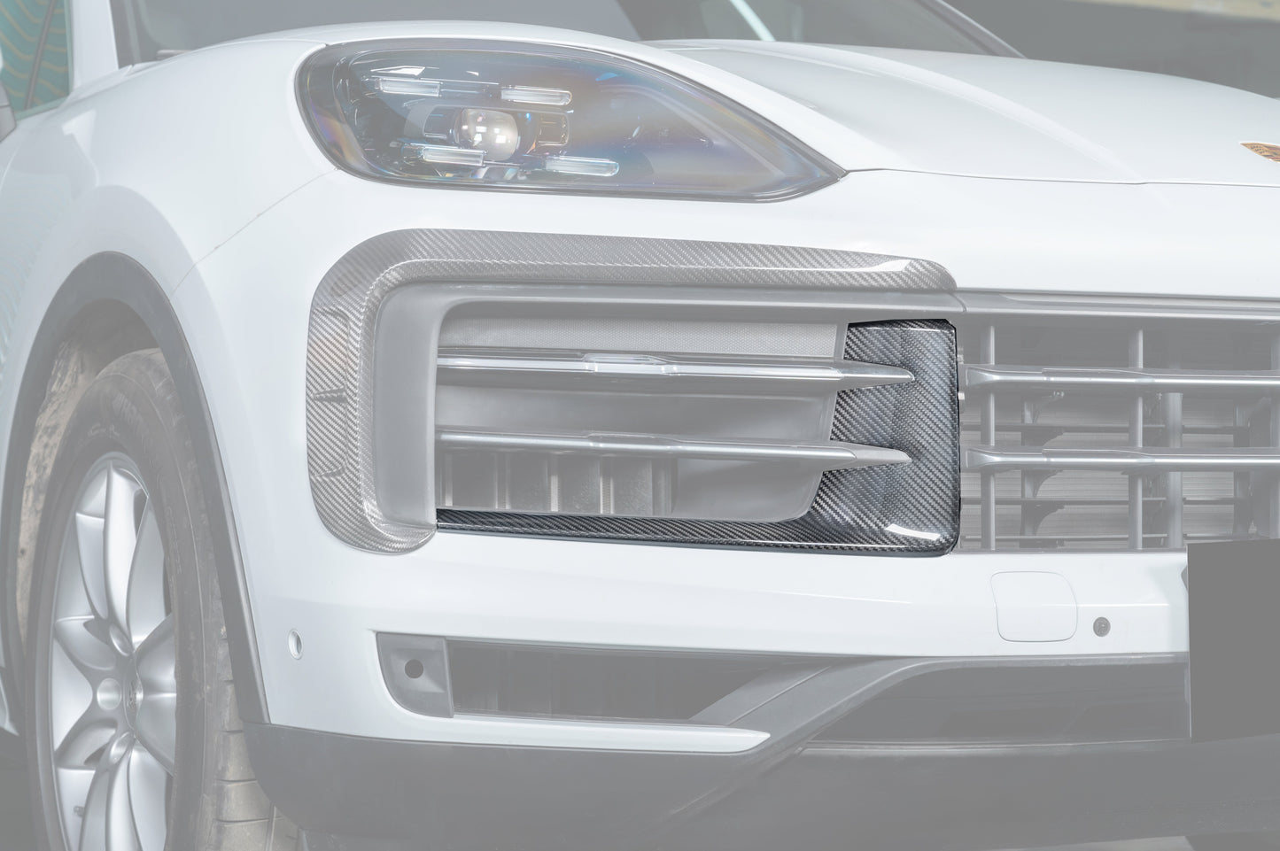 2024-2025 Porsche 9Y0.2 Cayenne S & Coupe & E-Hybrid OEM Style Dry Carbon Fiber Front Bumper Side Vent Cover - Carbonado