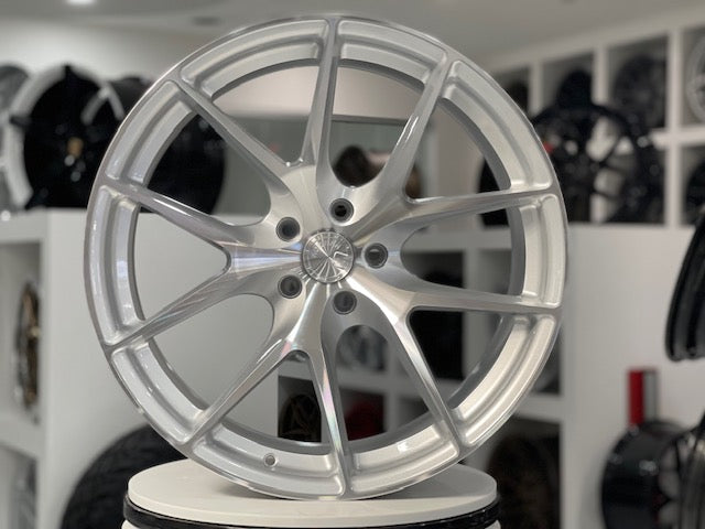 Aodhan AFF7 Gloss Silver Machined Face - 19x8.5 +35 / 19x9.5 +35 5x114.3 (Staggered Set of 4)