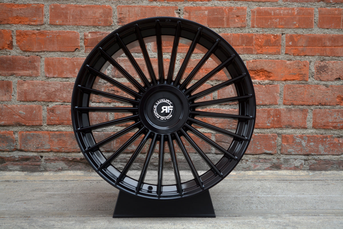24" Road Force RF22 Gloss Black 5x130 (Set of 4)