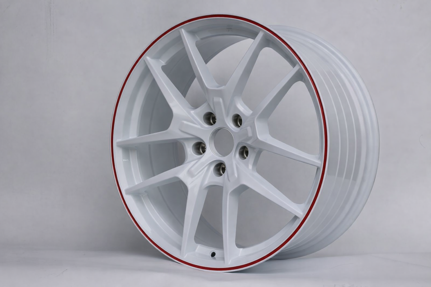 E301 White Red Lip 18x8.5 ET35 5.114 - Square Set (4 Wheels)