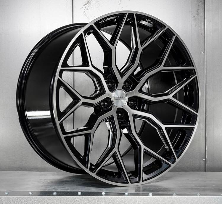 22" Vossen HF2 Brushed Gloss Black 5x112 ( Staggered Setup ) ( Set of 4 )