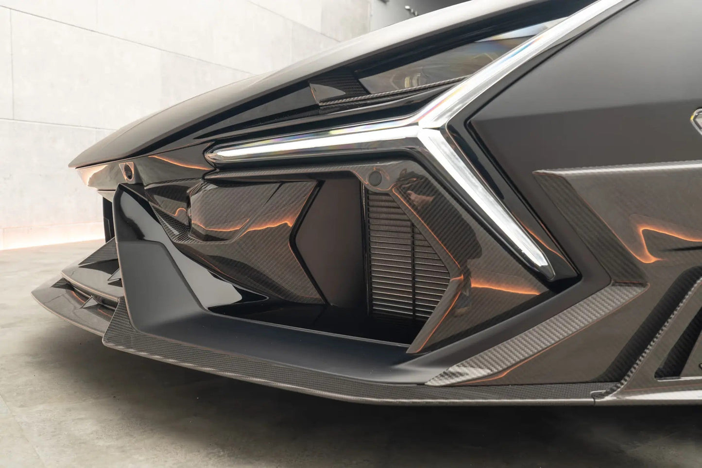 2024-UP Lamborghini Revuelto MSY Style Autoclave Carbon Fiber Front Lip