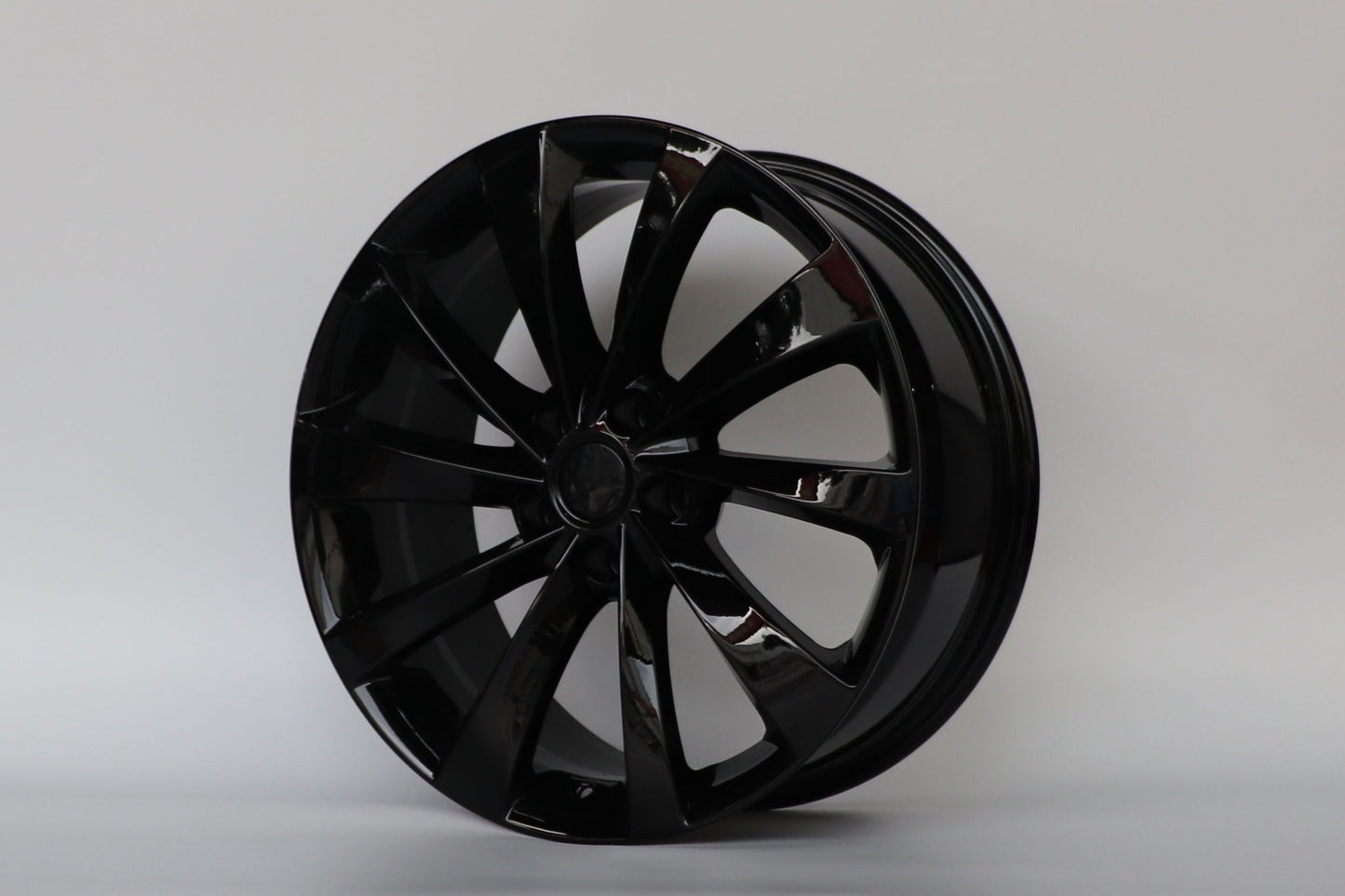 E451 Gloss Black 19x8 ET35 5.114 – (Square Set of 4)