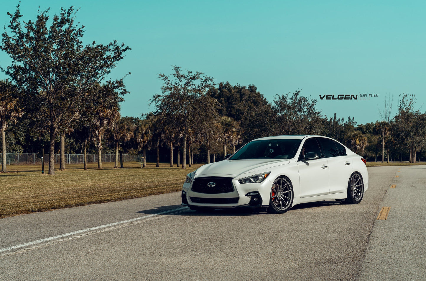 20" Velgen VF10 Gloss Gunmetal 5x114.3 ( Staggered Set ) ( Set of 4 )