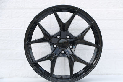 E531 Gloss Black 19x8.5 ET35 5x112 - Square Set (4 Wheels)