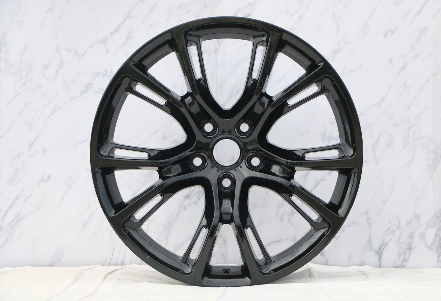 E568 Gloss Black 22x9.0 ET32 5.127 - Square Set (4 Wheels)