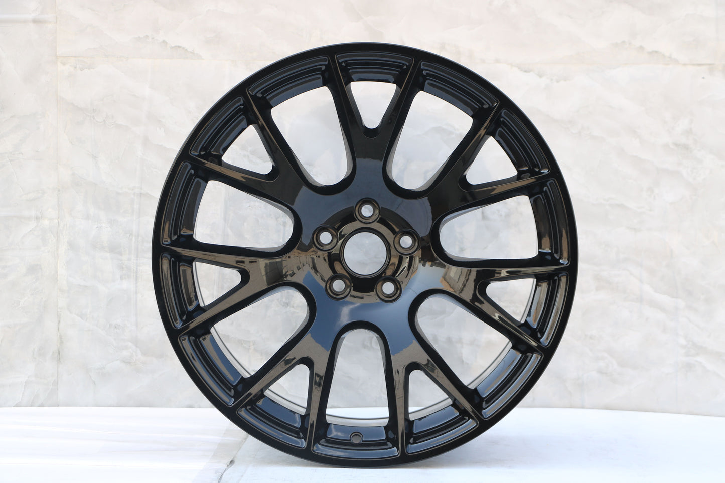 E598 Gloss Black 20x10.5 ET25 5.115 - Square Set (4 Wheels)