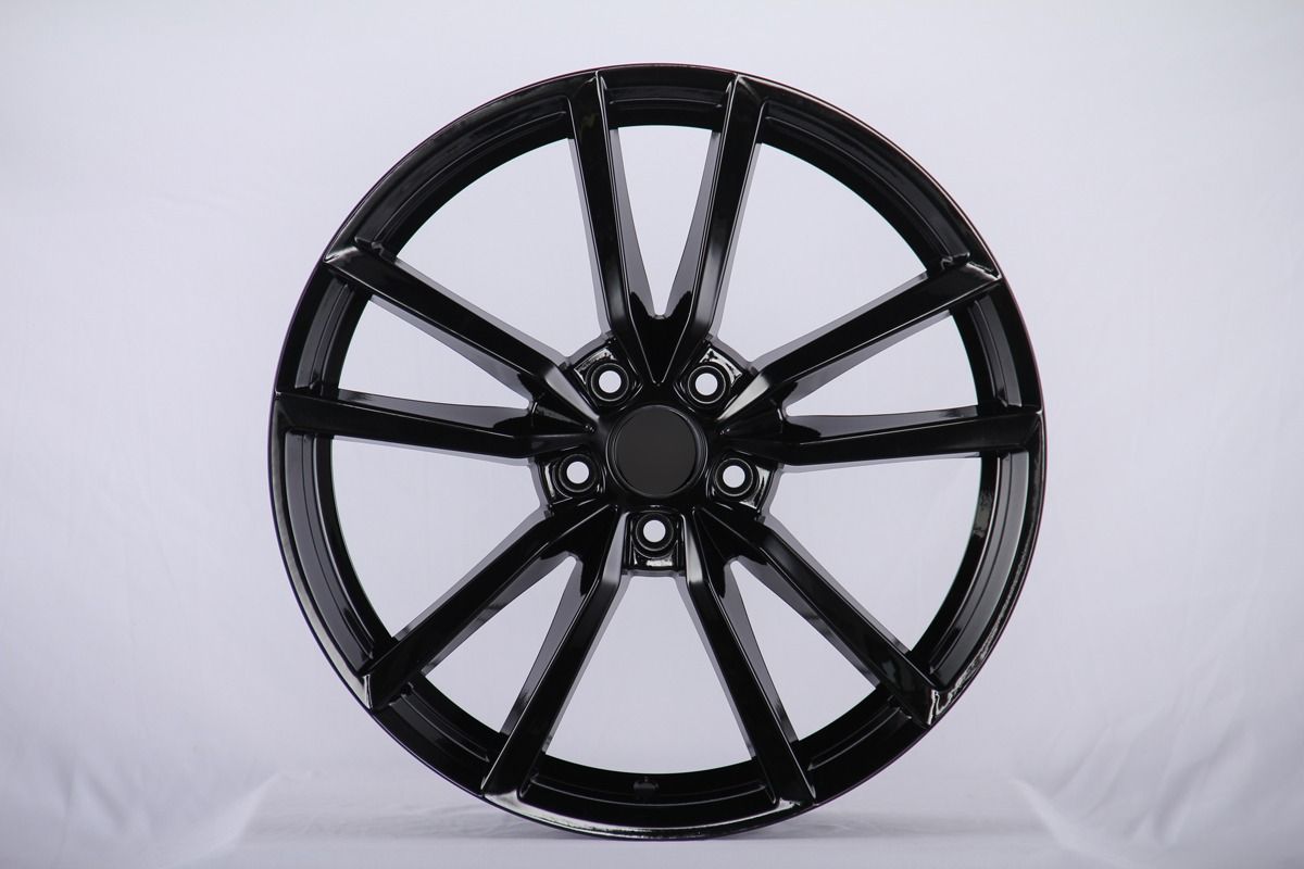 E600 Gloss Black 17x7.5 ET35 5.100 - Square Set (4 Wheels)