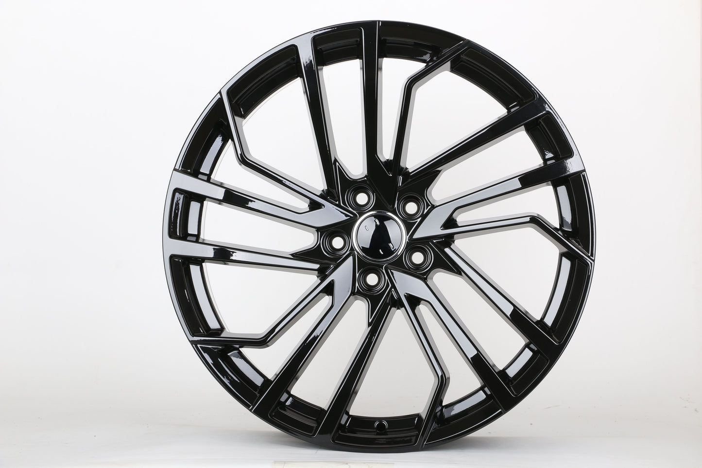 E650 19x8.5 ET25 5.112 - Square Set (4 Wheels)