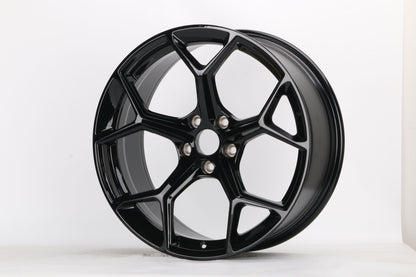 E660 Gloss Black 19x8.5 ET35 5x112 – (Square Set of 4)